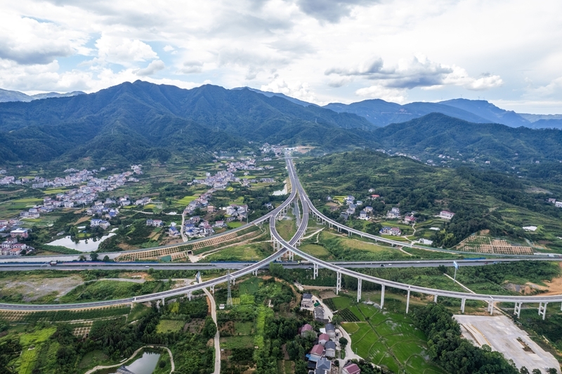 確?；緦崿F(xiàn)社會主義現(xiàn)代化取得決定性進展 ——寫在黨的二十屆四中全會召開之際